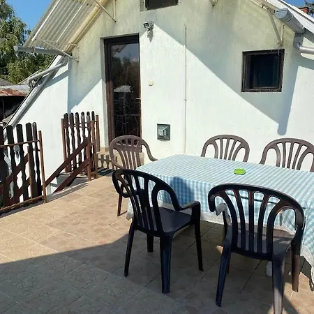 Aradi 公寓 希欧福克